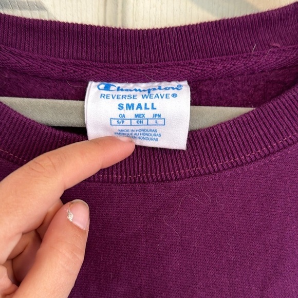 Champion women’s small crewneck purple VINTAGE - Picture 5 of 11